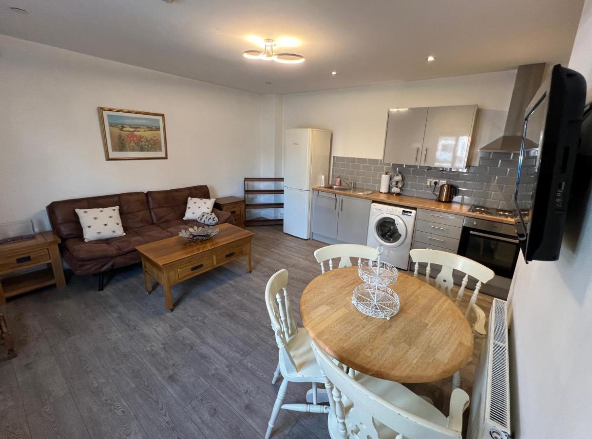 A Spacious Flat Cardiff Exteriör bild