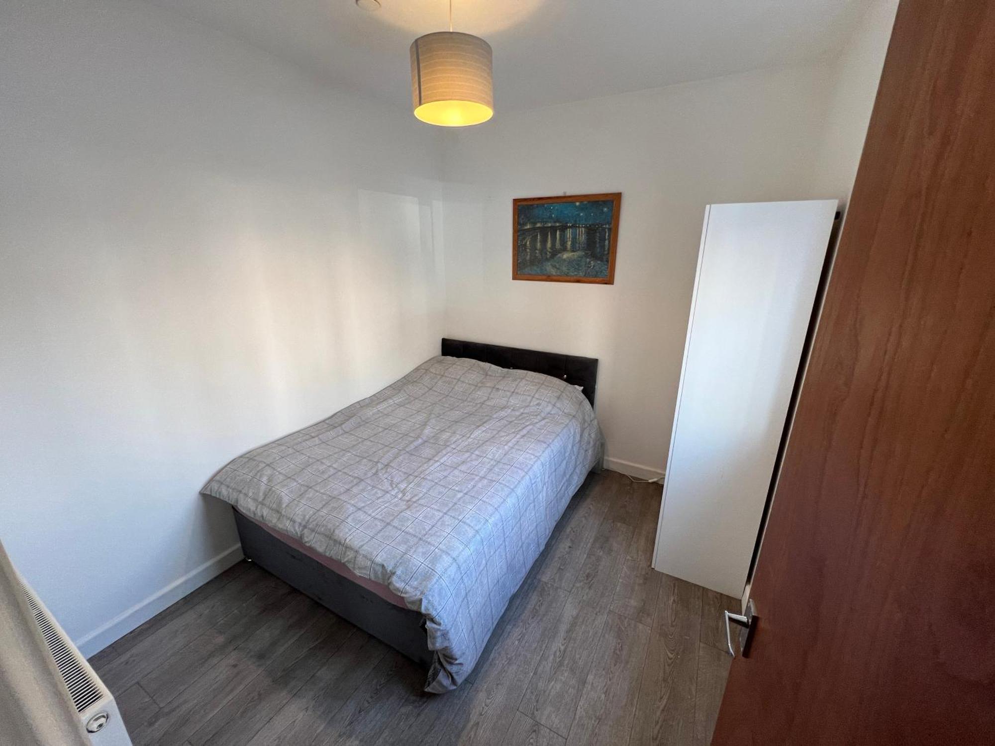 A Spacious Flat Cardiff Exteriör bild